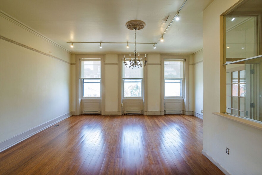 More Photos Of 818-824 Pine St, Philadelphia Medical For Lease