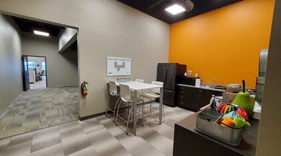 More Photos Of 1304 Technology Pky, Cedar Falls Office Residential For Lease