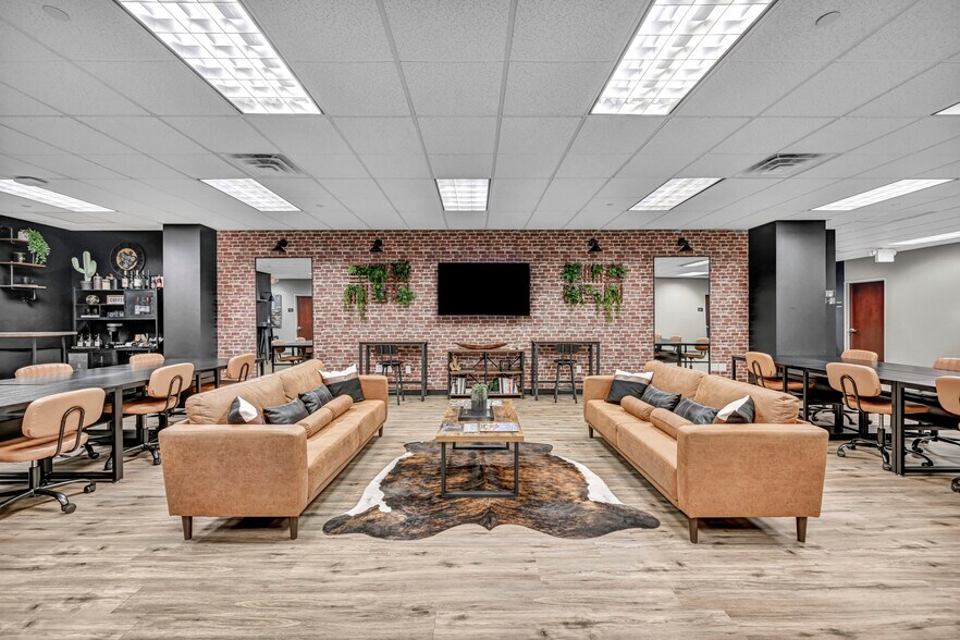 More Photos Of 10100 W Charleston Blvd, Las Vegas Medical For Lease