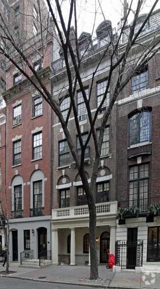 More Photos Of 44 E 65th St, New York Apartments For Sale