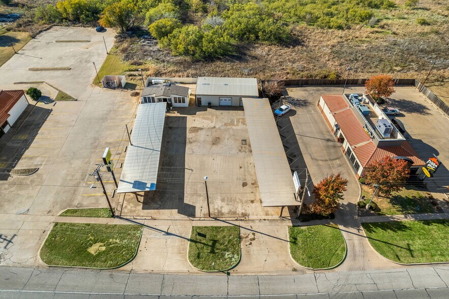 More Photos Of 3904 Sheppard Access Rd, Wichita Falls Specialty For Sale