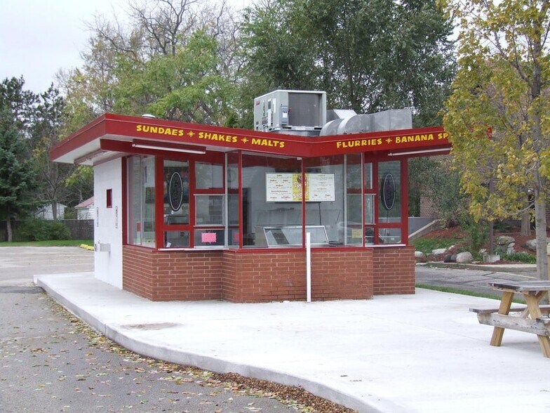 More Photos Of 4221 Grand Haven Rd, Muskegon Fast Food For Sale