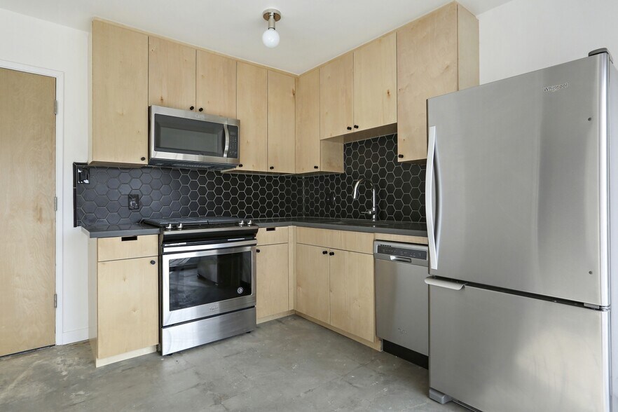 More Photos Of 146 N Vendome St, Los Angeles Apartments For Sale
