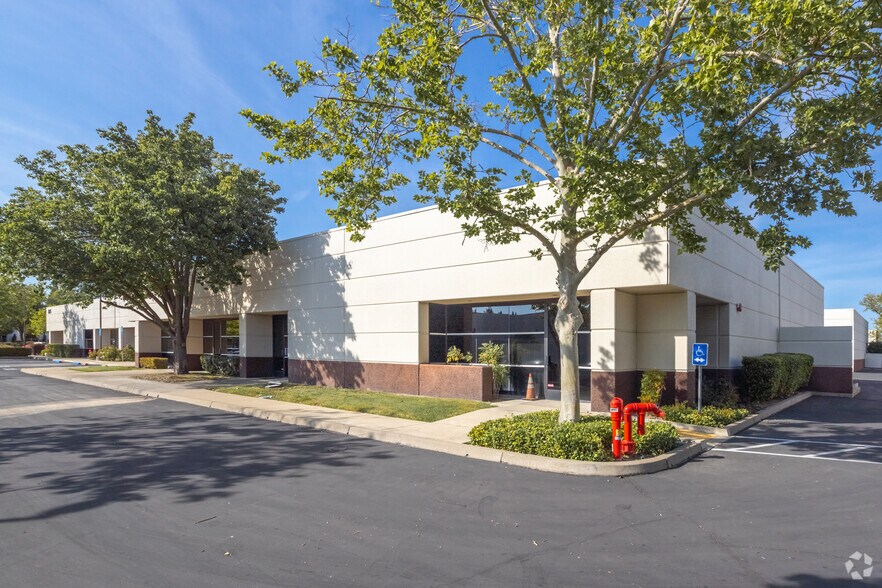 More Photos Of 3875 Atherton Rd, Rocklin Flex For Sale