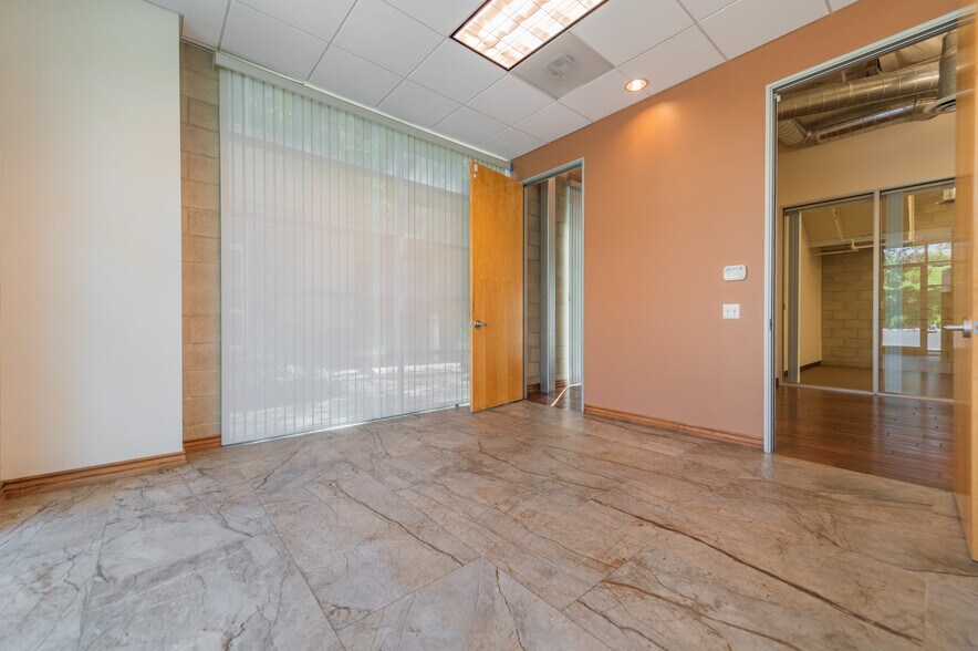 More Photos Of 8925 Research Dr, Irvine Office For Sale