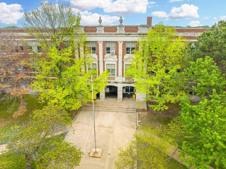 More Photos Of 311 N A St, Wellington Schools For Sale