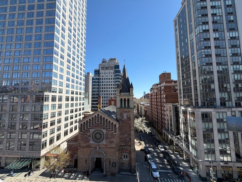 More Photos Of 343 E 66th St, New York Apartments For Sale