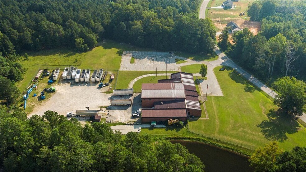 More Photos Of 704 State Road S-13-680, Jefferson Manufacturing For Sale