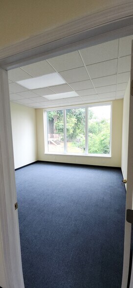 More Photos Of 3120-3131 E Riverside Dr, Fort Myers Flex For Sale