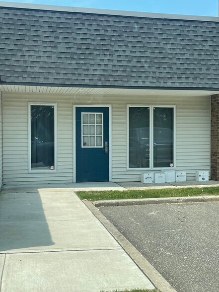 Primary Photo Of 100 S Jersey Ave, Setauket Medical For Sale