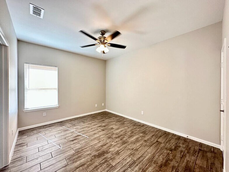 More Photos Of 1416 Petri Dr, Weslaco Apartments For Sale