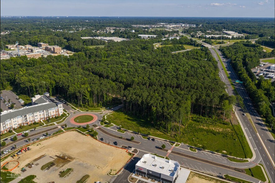 More Photos Of 0 Harbour View Blvd, Suffolk Land For Lease