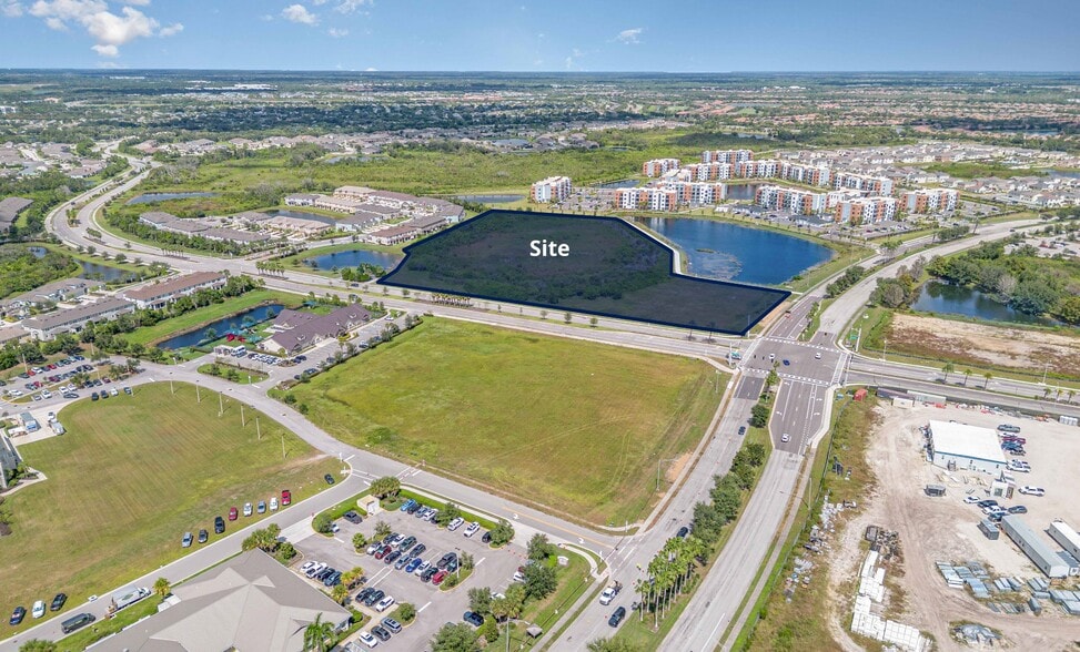 More Photos Of 11810 Sky Acres Ter, Bradenton Storefront For Lease