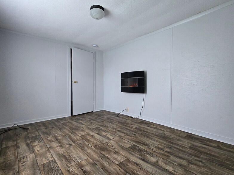 More Photos Of 3822 Kay Cir, Blackshear Apartments For Sale