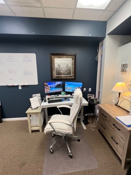 More Photos Of 819 Commercial Ave, Anacortes Office For Sale