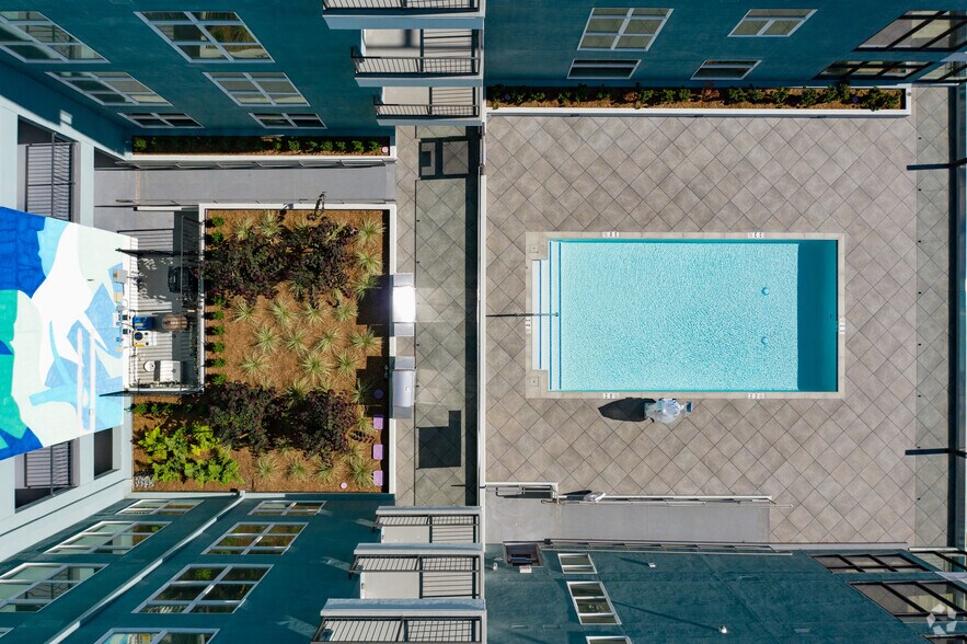 More Photos Of 801 S Berendo St, Los Angeles Apartments For Lease