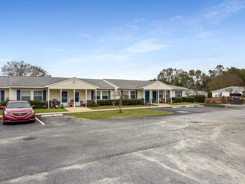 More Photos Of 1601 Radium Springs Rd, Albany Apartments For Sale