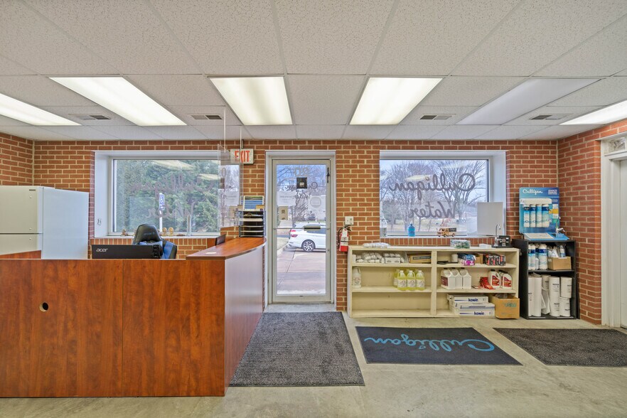 More Photos Of 20 McCarty Rd, Fredericksburg Industrial For Sale