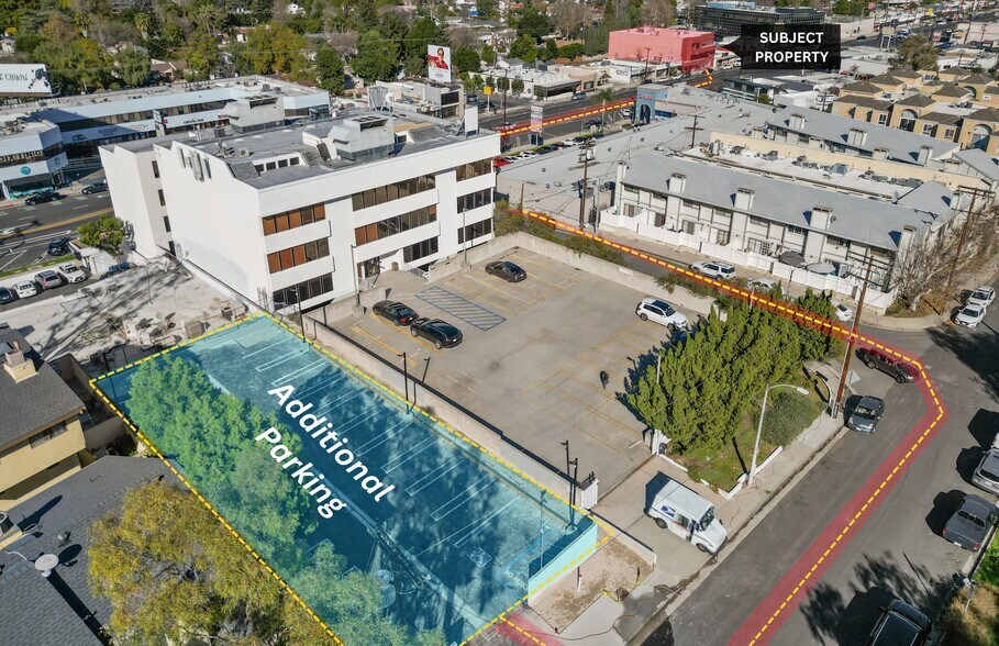 More Photos Of 22837 Ventura Blvd, Woodland Hills Office For Lease