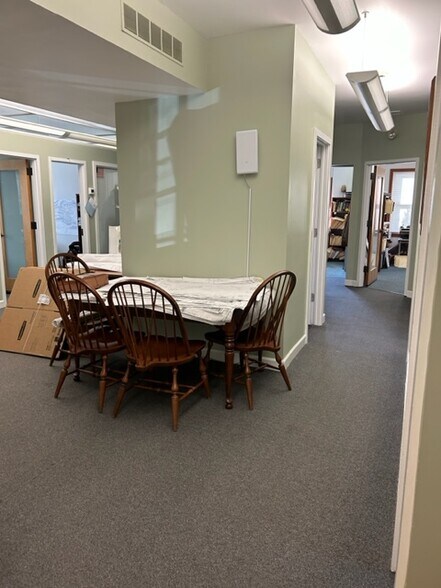 More Photos Of 83 Chestnut Rd, Paoli Office For Lease