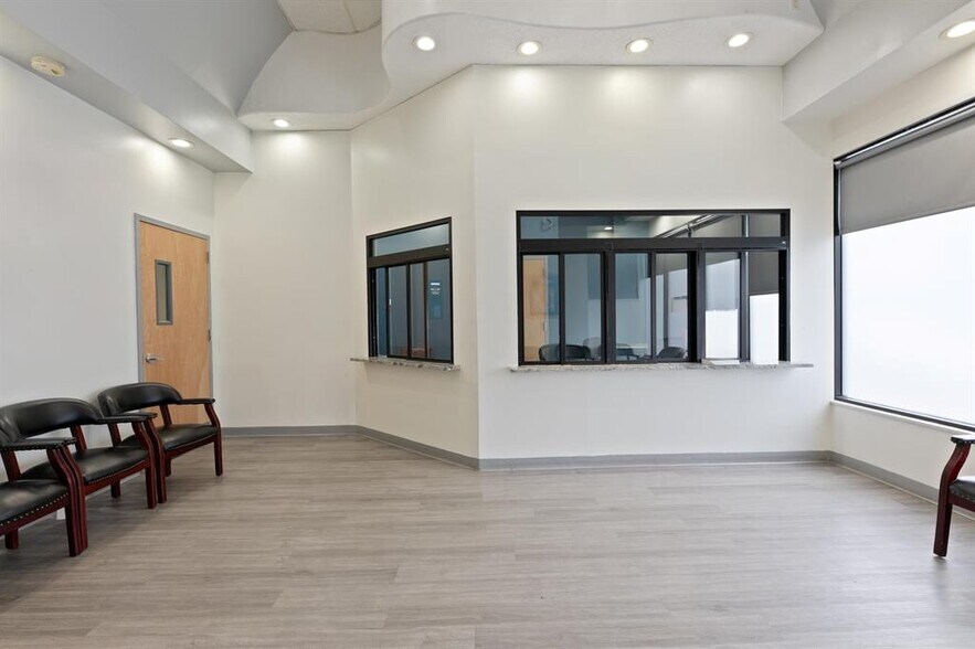 More Photos Of 430-432 Broadway, Bayonne Storefront For Lease