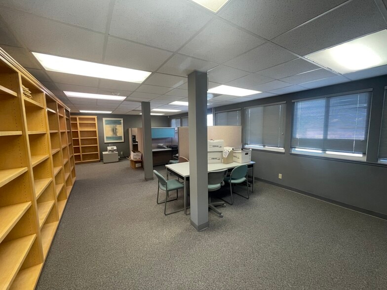 More Photos Of 13822 Beach Blvd, Westminster Office For Sale