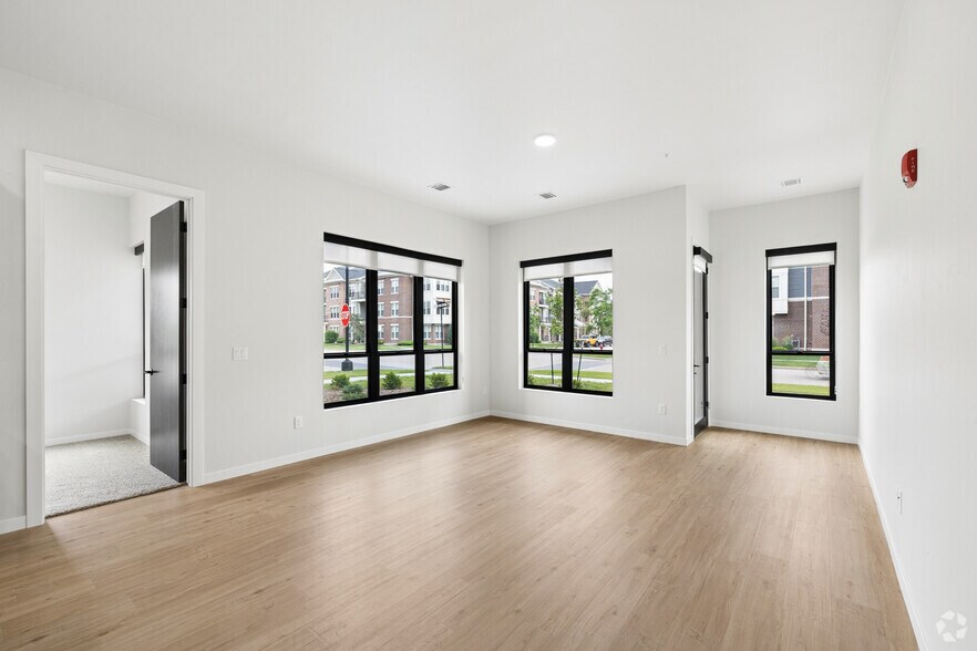 More Photos Of 582 Larsen Orchard Pky, Hobart Apartments For Lease