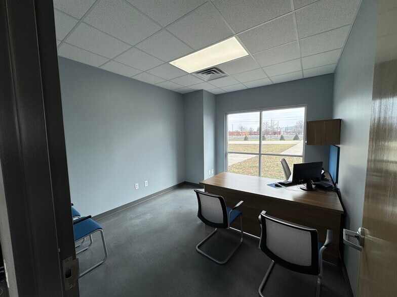 More Photos Of 145 Maddox-Simpson Pkwy, Lebanon Industrial For Lease