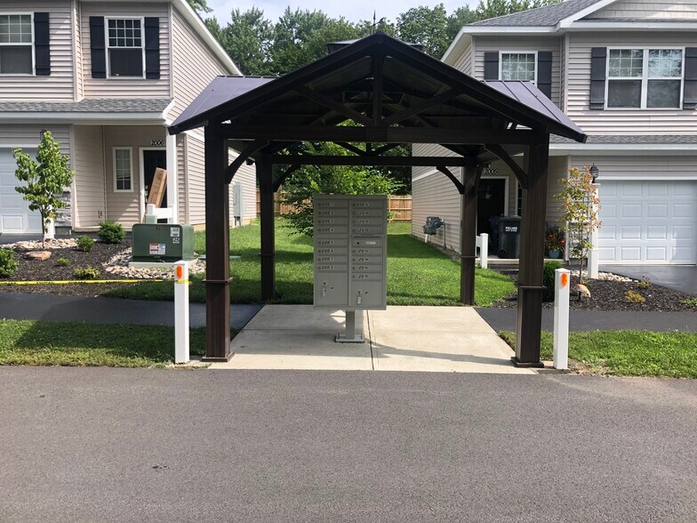 More Photos Of Ridge Manor Court, Niskayuna Apartments For Sale