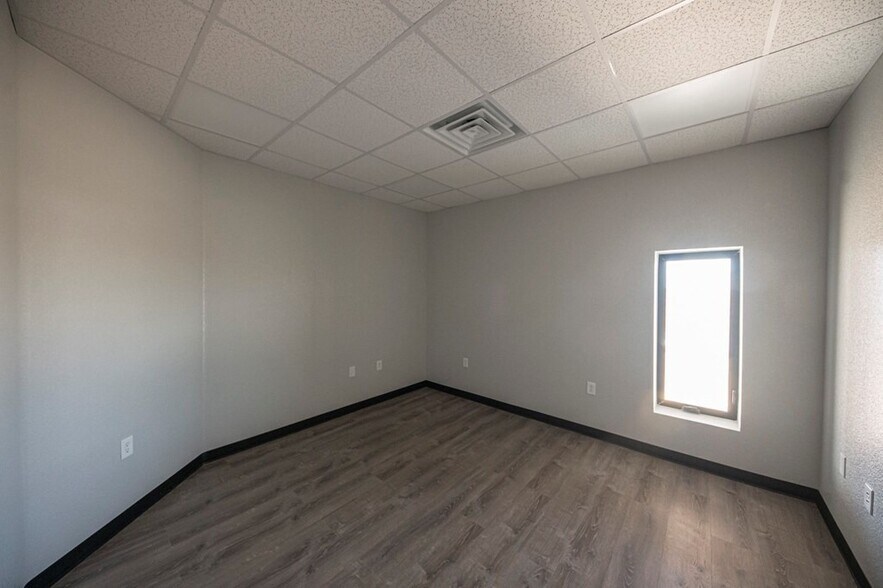 More Photos Of 14661 W I-20, Odessa Warehouse For Lease