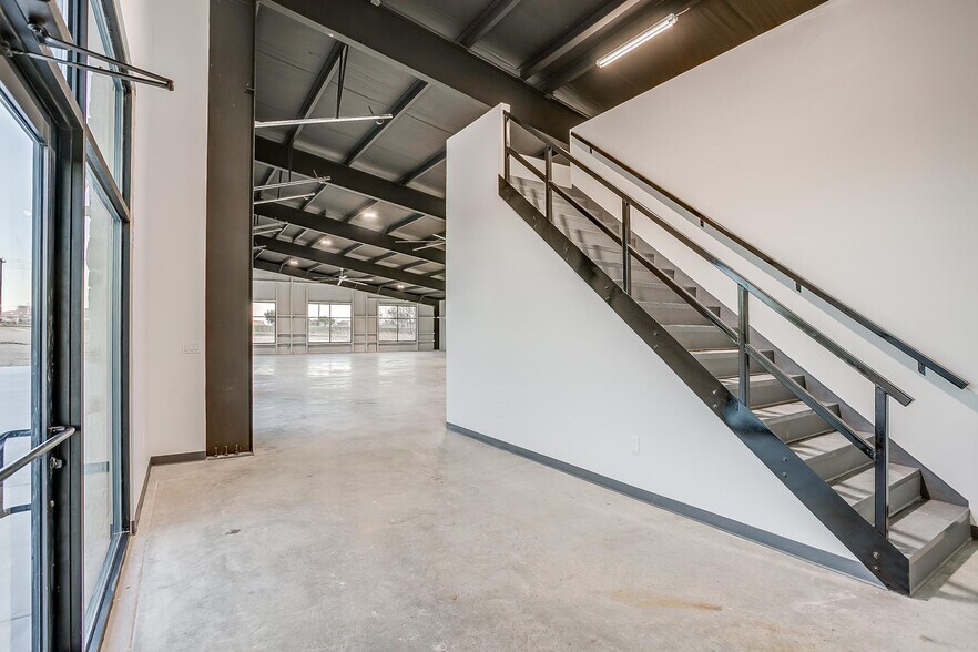 More Photos Of 4939 Fm 920, Weatherford Flex For Sale