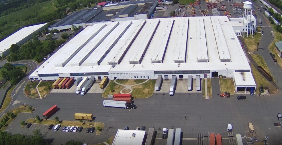 More Photos Of 9 Finderne Ave, Bridgewater Distribution For Lease