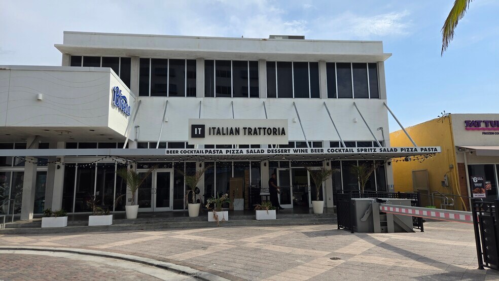 Primary Photo Of 349 Johnson St, Hollywood Freestanding For Lease