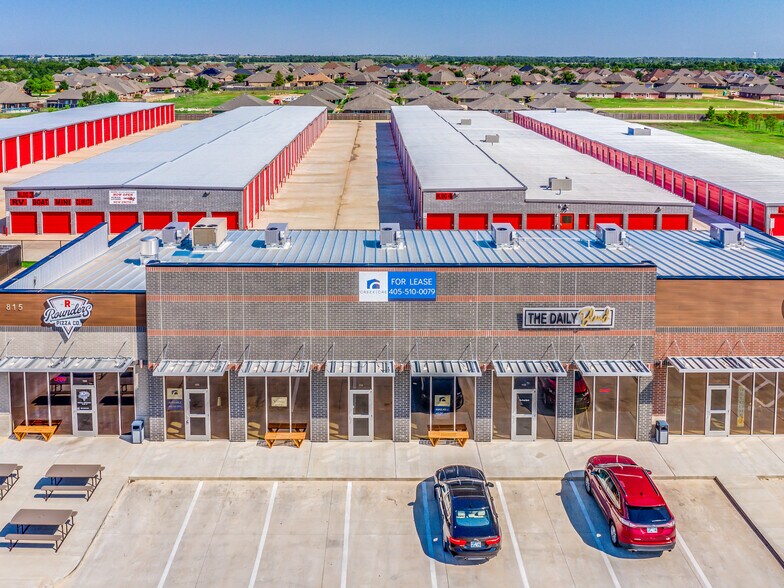 Primary Photo Of 825 E Main St, Yukon Unknown For Lease