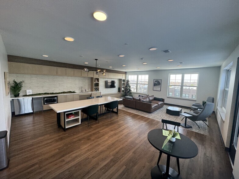 More Photos Of 8723 South St, Fishers General Retail For Lease