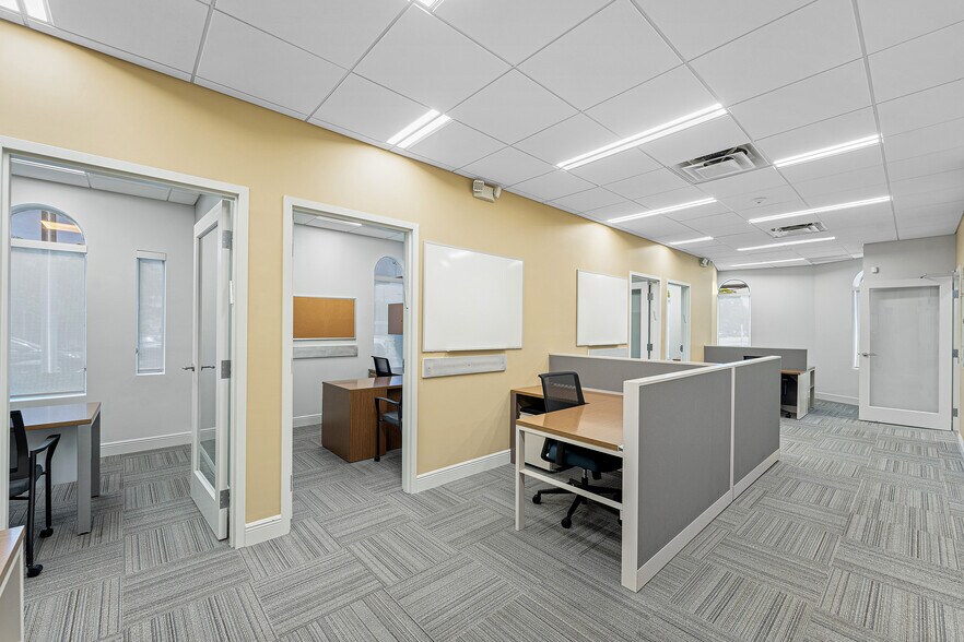 More Photos Of 330 Davie Blvd, Fort Lauderdale Office For Sale