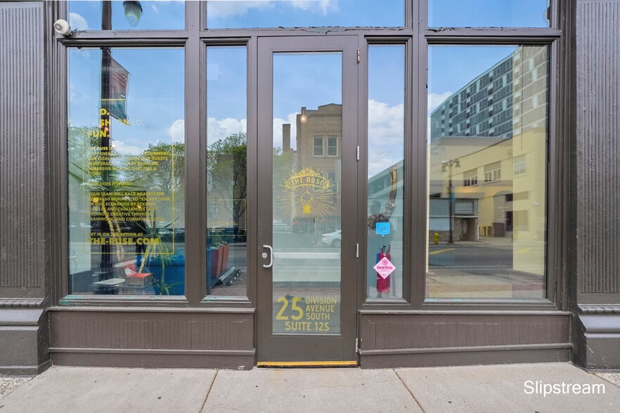 More Photos Of 25 S Division Ave, Grand Rapids Office For Sale