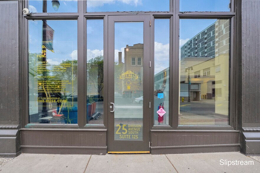 More Photos Of 25 S Division Ave, Grand Rapids Office For Sale
