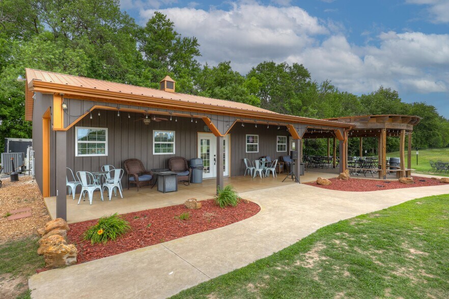 More Photos Of 25695 Mulberry Rd, Webb City Winery Vineyard For Sale