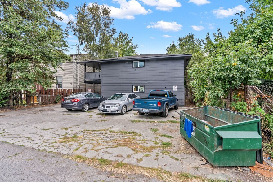 More Photos Of 943 E Augusta Ave, Spokane Apartments For Sale