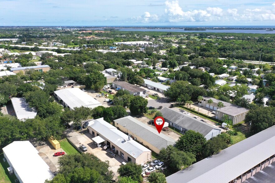 More Photos Of 637 2nd Ln, Vero Beach Flex For Sale