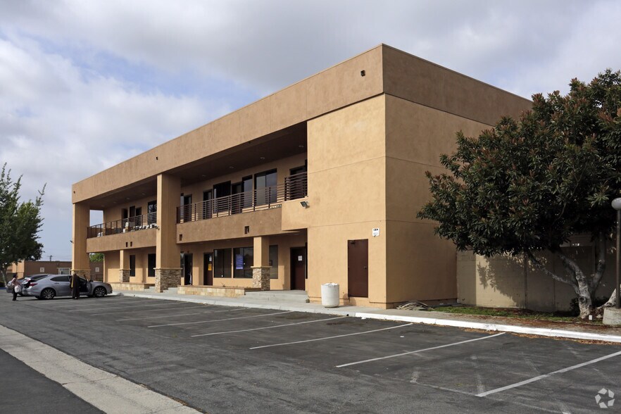More Photos Of 14550 Magnolia St, Westminster Unknown For Lease