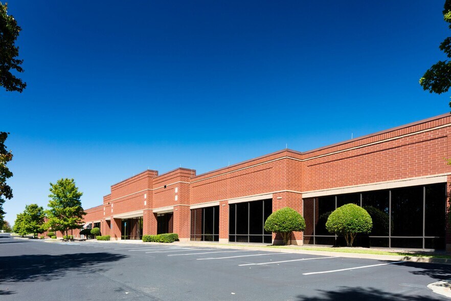 More Photos Of 6455 Shiloh Rd, Alpharetta Office For Sale