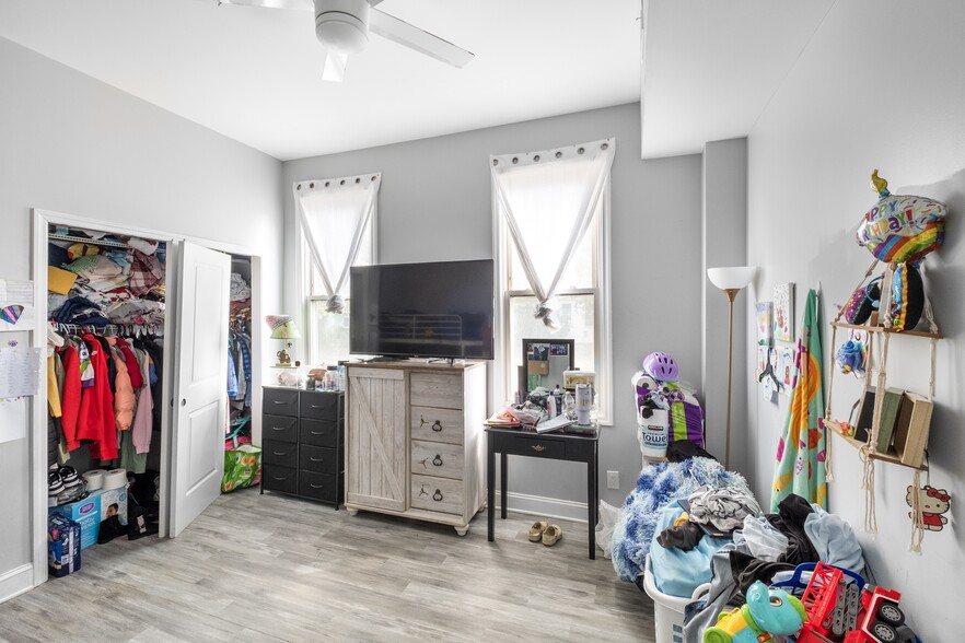 More Photos Of 423 Atlantic Ave, Egg Harbor City Multifamily For Sale