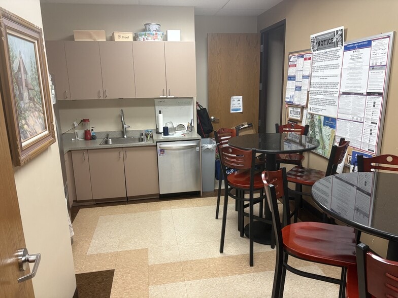 More Photos Of 7691 Shaffer Pky, Littleton Office For Sale