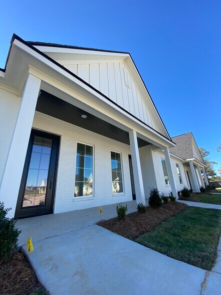 More Photos Of 1923 Southern Loop, Shreveport Loft Creative Space For Lease