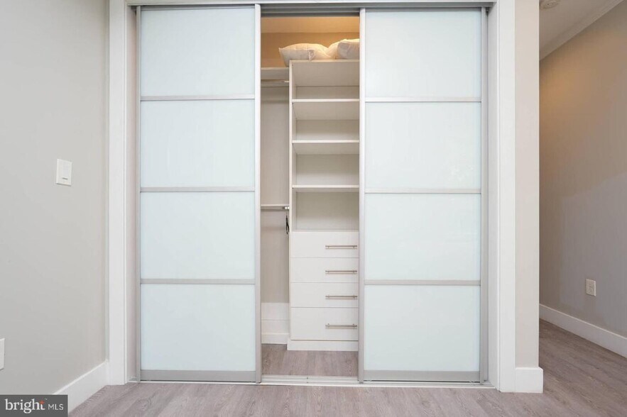 More Photos Of 1461 Chapin St NW, Washington Apartments For Sale