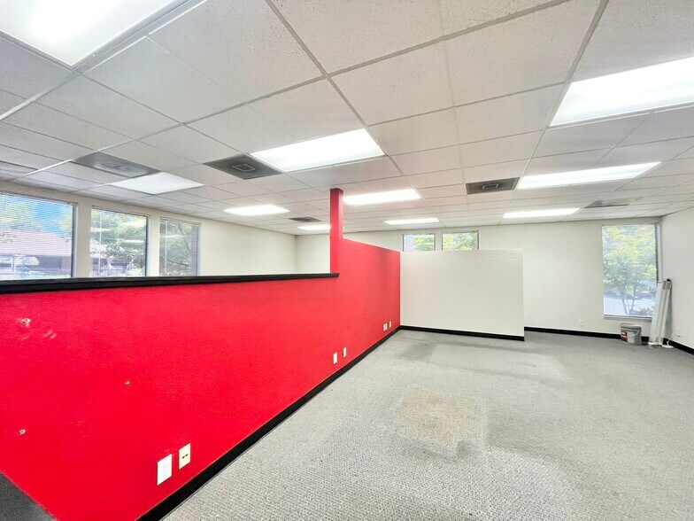 More Photos Of 5301 Madison Ave, Sacramento Loft Creative Space For Lease