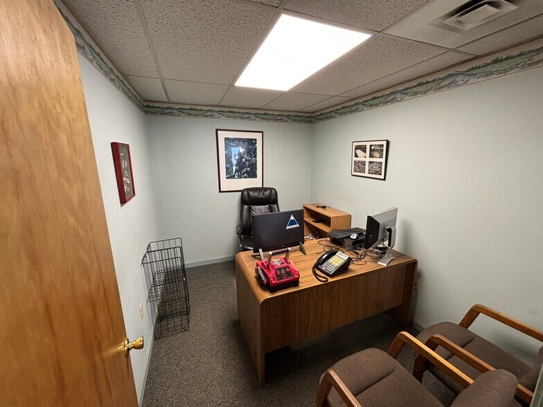 More Photos Of 102 Main Rd, Holden Industrial For Sale