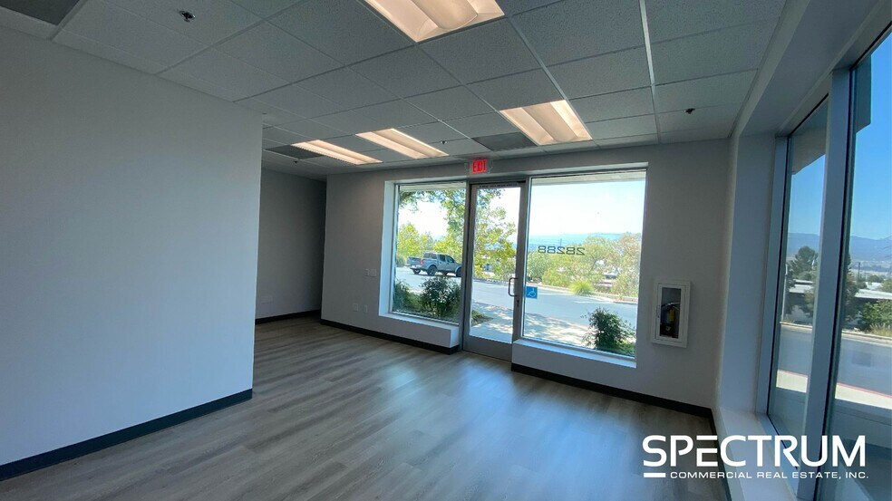 More Photos Of 28280-28288 Alta Vista Ave, Valencia Distribution For Lease